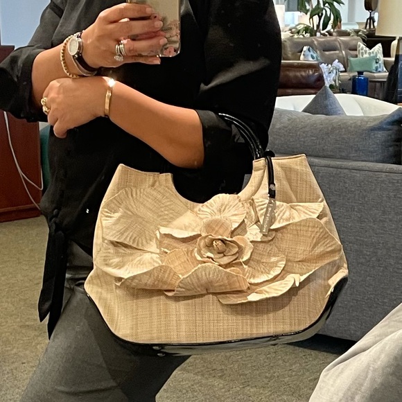 Anne Fontaine SCARLET-BOHO FLORAL HANDBAG - Picture 2 of 12